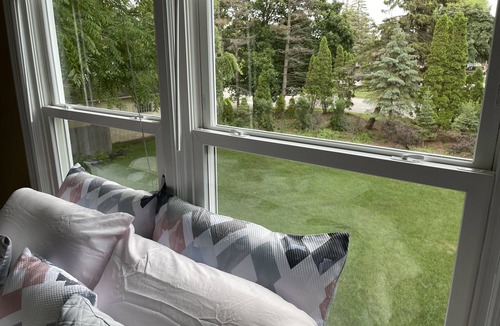 Mount Pleasant House | 5-Bedroom Sleeps up to 12 + Spacious!