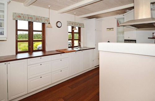 Sønder Felding House | 5 bedroom stunning home in Stakroge