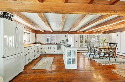 Brewster House | 5-Bedroom Vacation Haven with Pool!