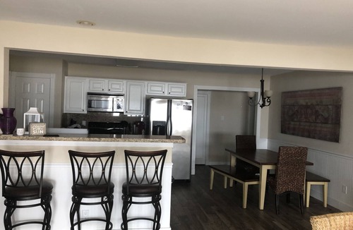 Willis House | 5-bedroom vacation home waterfront on Lake Conroe