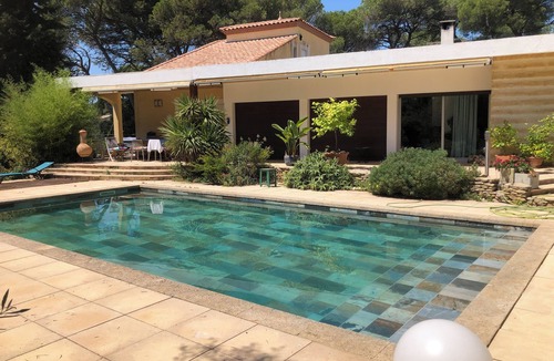 Aubais Villa | 5 bedroom villa in aubais