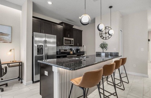 Bay Lake House | 5 Bedrooms/4 Bathrooms/Storey Lake (3101 PP)