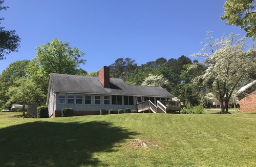 Stemley House | 5 Bedrooms For a Great Price!