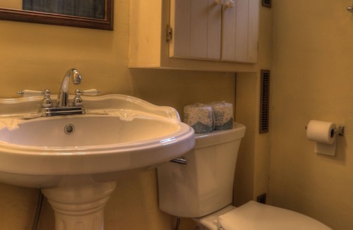 Rangeley Plantation House | 5 bedrooms & Private beach on Mooselook