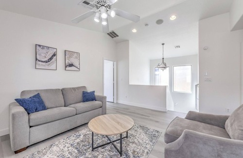 North Las Vegas House | 5 beds/Free Streaming/Arcade/Wi-Fi/Tv's/Coffee