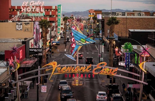 North Las Vegas House | 5 beds/Free Streaming/Arcade/Wi-Fi/Tv's/Coffee
