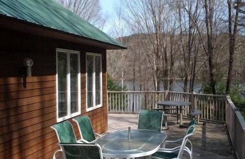 Hadley House | 5 Br 2.5 Ba Lakeside Home On Great Sacandaga Lake 50' Beach, Large Dock and Deck