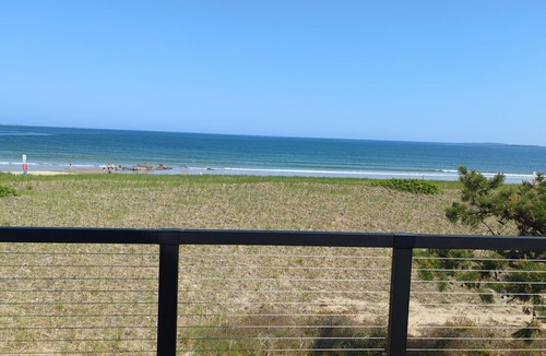 Ocean Park House | 5 BR 3 Bath Waterfront Beach Home