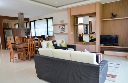 Bandung Villa | 5 BR Hill View Villa with a private pool 2