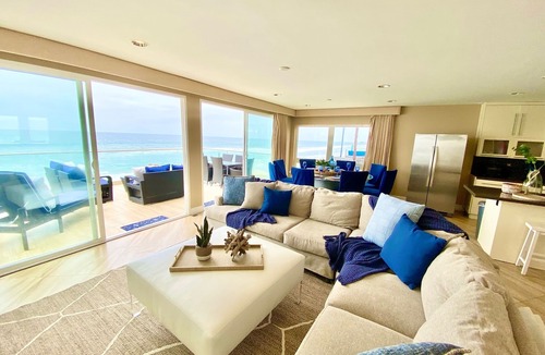 South Oceanside House | 5 BR Large Beach House, Beachfront with Fire Ring, Walk to Restaurants