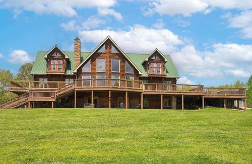 Kedron Cabin | 5 BR Luxury Cabin | Pool, Hot Tub & Game Room