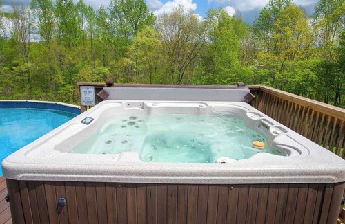 Kedron Cabin | 5 BR Luxury Cabin | Pool, Hot Tub & Game Room
