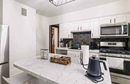 Rochester House | 5 br|Parking | Mins to RIT, UR & Strong