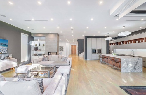 Greater Wilshire - Hancock Park House | 5 BR Villa in the Grove - Pool & Spa