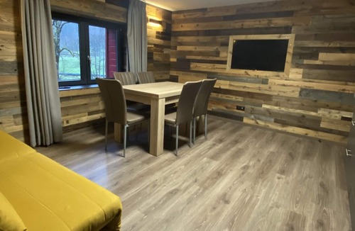 Rochesson Apartment | (5) Chalet des Marronniers, Jacuzzi (private) & Pool