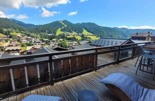 Les Gets Ski Chalet | 5* Chalet in Les Gets: Luxury, jacuzzi, sauna, pets allowed