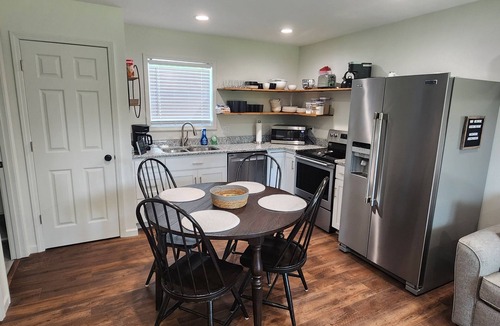 Ste Genevieve House | 5 Charles Farms #4 - NEW CABIN - Wineries, Hiking, and Camp Cana