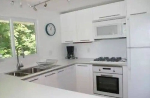 Frontenac Villa | 5 cottage resort: family reunions, weddings & more
