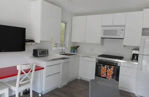 Frontenac Villa | 5 cottage resort: family reunions, weddings & more