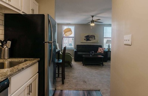 Chatham-Arch Apartment | 5 Cozy Combined Apartments Near Lucas Oil Stadiom