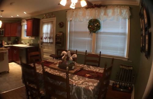 Donelson House | 5* Cutie Has It All! Just Bring Family & Friends!