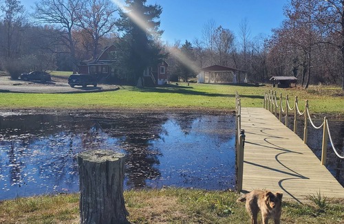 Ironton RV Rental | 5 electric camper hookups on a beautiful private lake.