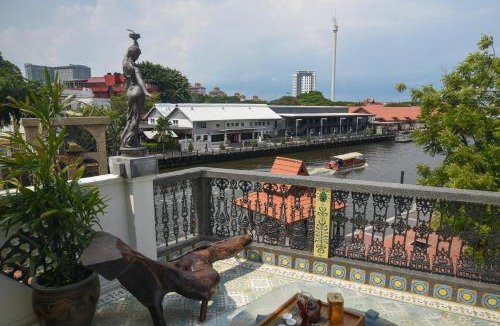 Taman Kota Laksamana Hotel | 5 Heeren Museum Residence