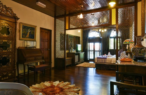 Taman Kota Laksamana Hotel | 5 Heeren