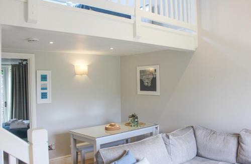 Bugford House | 5 Keeper's Cottage, Hillfield