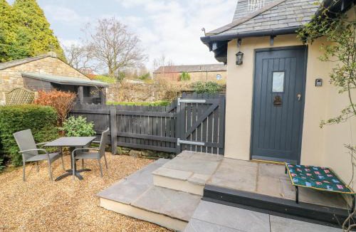 Fourstones Near Bentham House | 5 Lake House