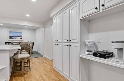 Stockton House | 5 ⭐️ Luxury Lake Home