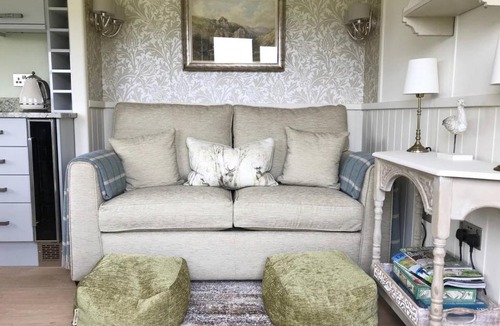 Tavistock House | 5* Luxury Shepherds Hut