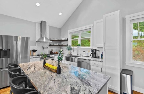 Swannanoa House | 5 m to Asheville HotTub FirePit Mtn Views Private
