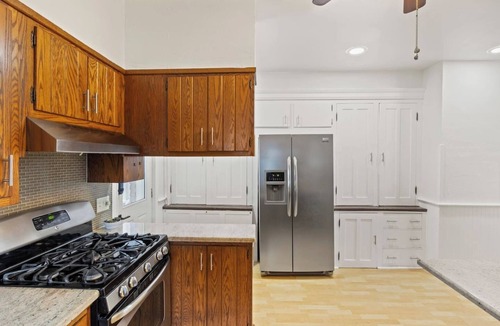 Geneva House | .5 Mi Geneva and Seneca Lake | Foosball/Game Table