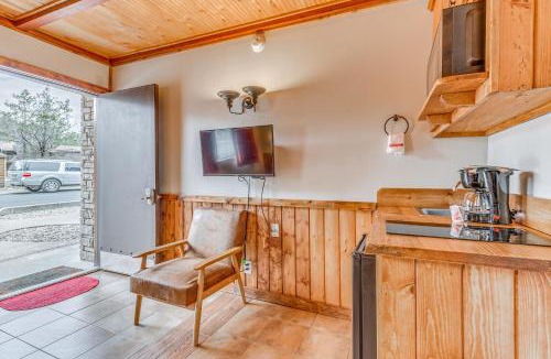 Ruidoso Apartment | 5 Mi to Alto Lake! Pet-Friendly Ruidoso Studio