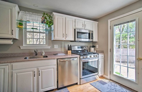 Sandwich House | 5 Mi to Beach: Cape Cod Getaway w/Grill