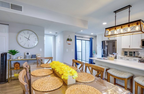 Jupiter Village House | 5 Mi to Beach: Jupiter Townhome w/Pool Access