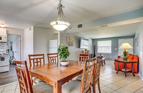 Lake Somerset House | 5 Mi to Circle B Bar Reserve: Lakeland Getaway!