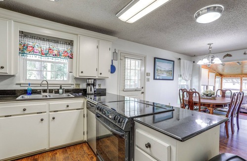 Morgan City House | 5 Mi to Downtown Morgan City: Waterfront Retreat