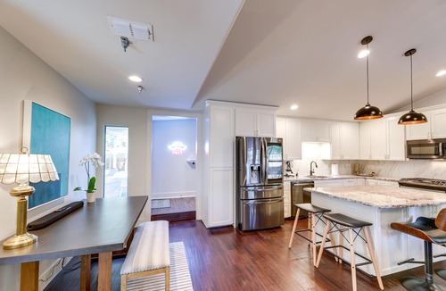 Montopolis House | 5 Mi to Dtwn Austin: Vibrant Home w/Patio