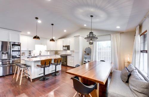 Montopolis House | 5 Mi to Dtwn Austin: Vibrant Home w/Patio