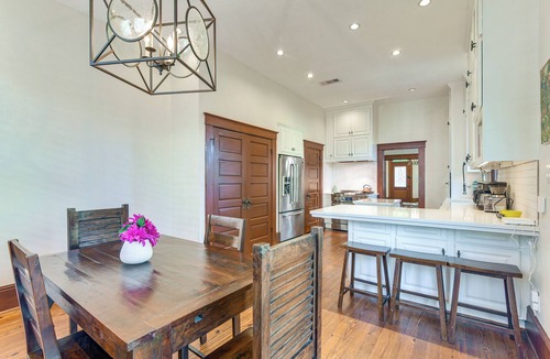 Greater Heights House | 5 Mi to Dtwn Houston: Charming Gem w/Patio & Yard