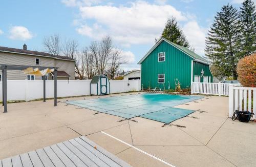 Mexico House | 5 Mi to Lake Ontario: Mexico Home w/Seasonal Pool