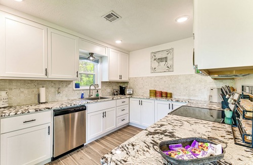 Tishomingo House | 5 Mi to Lake Texoma: Wooded Retreat on 3 Acres!