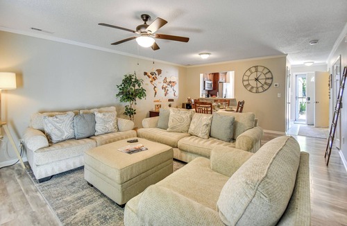 Virginia Beach House | 5 Mi to NAS Oceana: Townhome w/Fenced Yard!