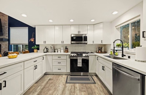 Ashford Cabin | 5 mi to Park|Hot Tub|EV2|King Beds|Fire Pit