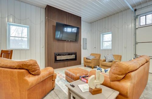 Canandaigua House | 5 Mi to Slopes! Group Ski House w/Game Room
