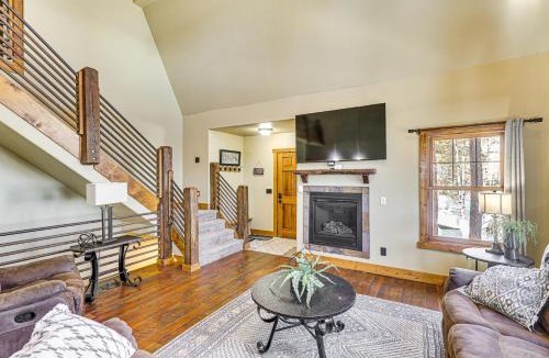 Deadwood House | 5 Mi to Terry Peak: Spacious Lead Cabin w/Hot Tub