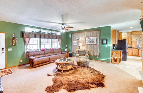 Hot Springs House | 5 Mi to Town: Mtn-View Gem w/Deck in Hot Springs