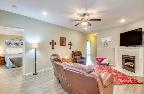 Norman House | 5 Mi to University of Oklahoma: Home w/Patio!